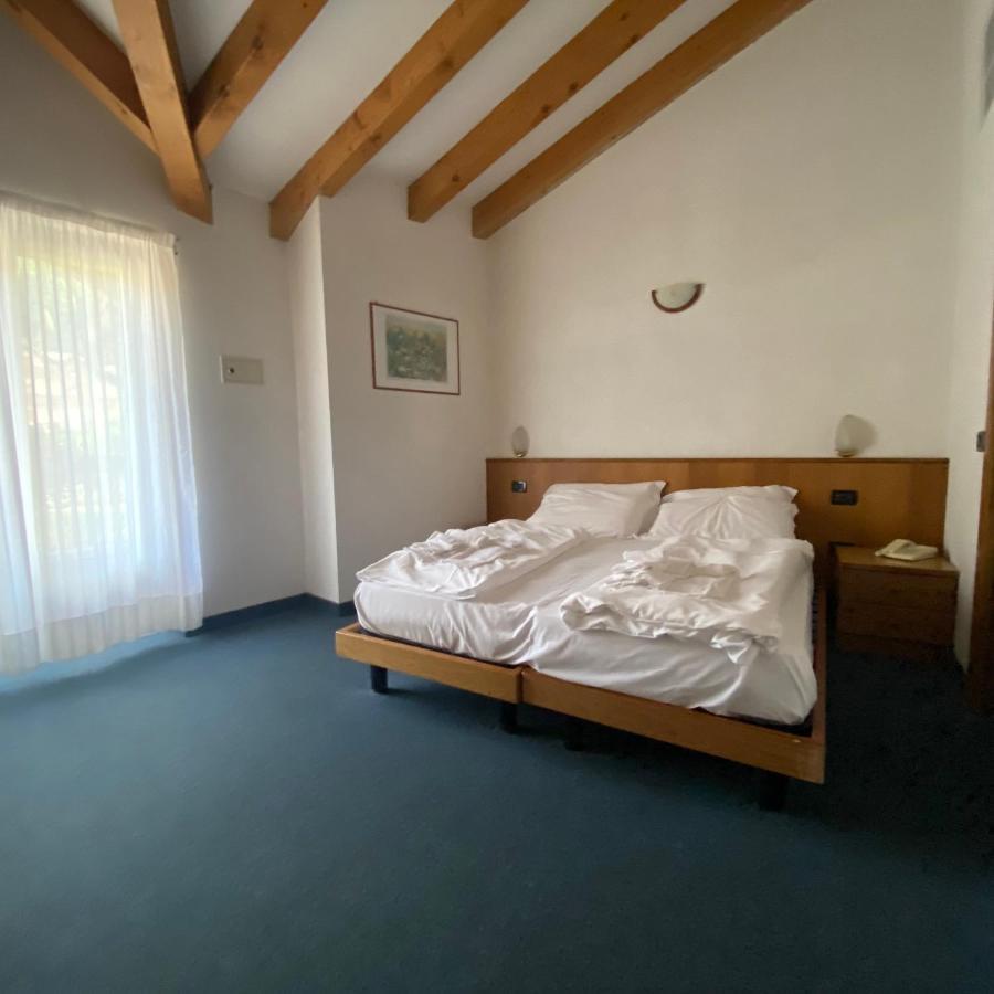 Hotel Olisamir Cavedago Exterior photo